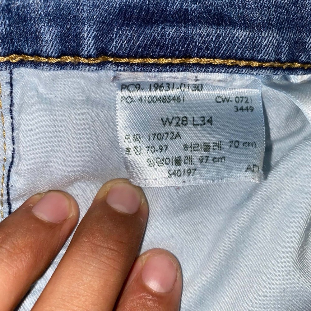 Levi Strauss 314 Shaping Straight Womens Blue Jeans Size 28x34 Light Wash - Picture 7 of 12